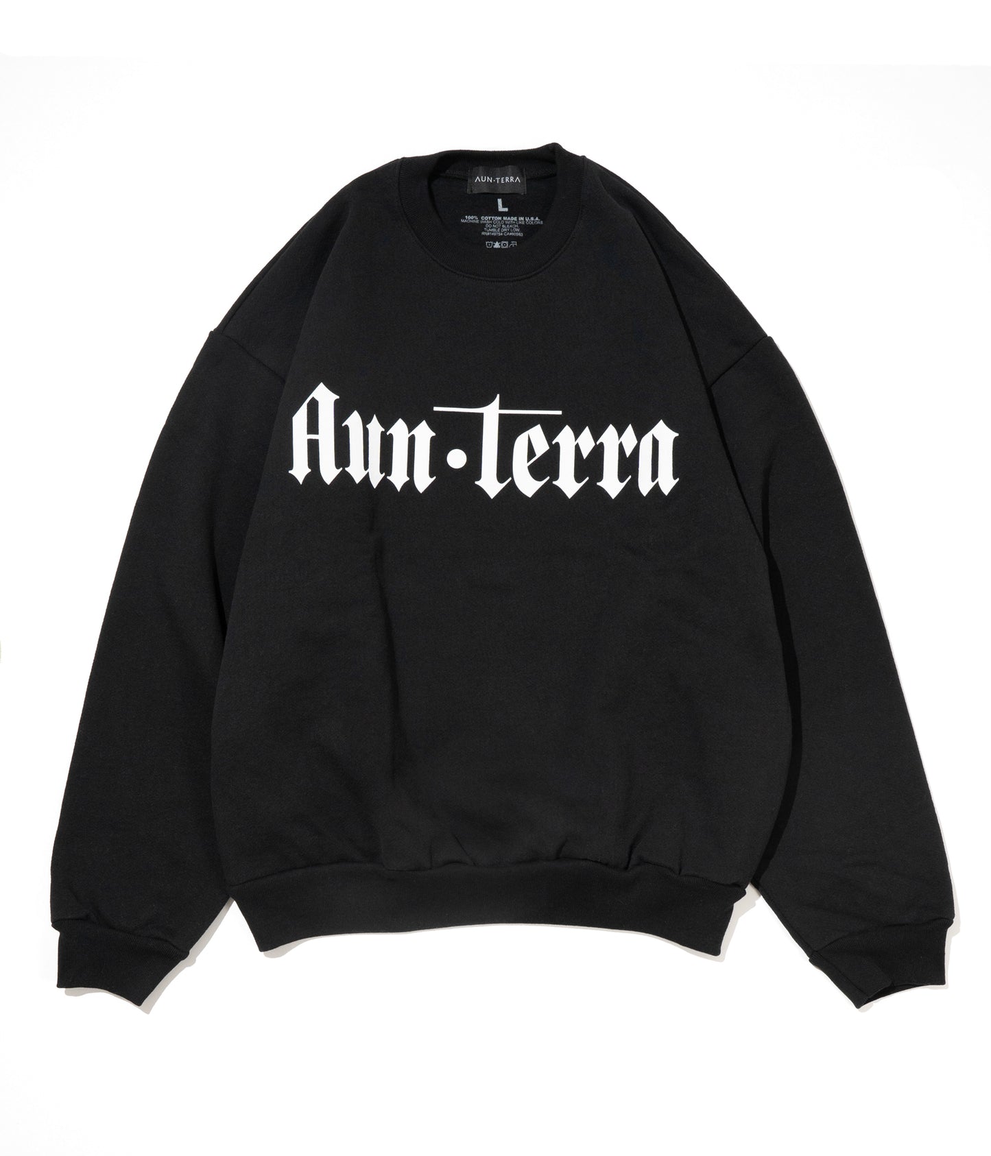 AUN・TERRA. IN LINE SANSKRIT CREWNECK SWEAT BLACK