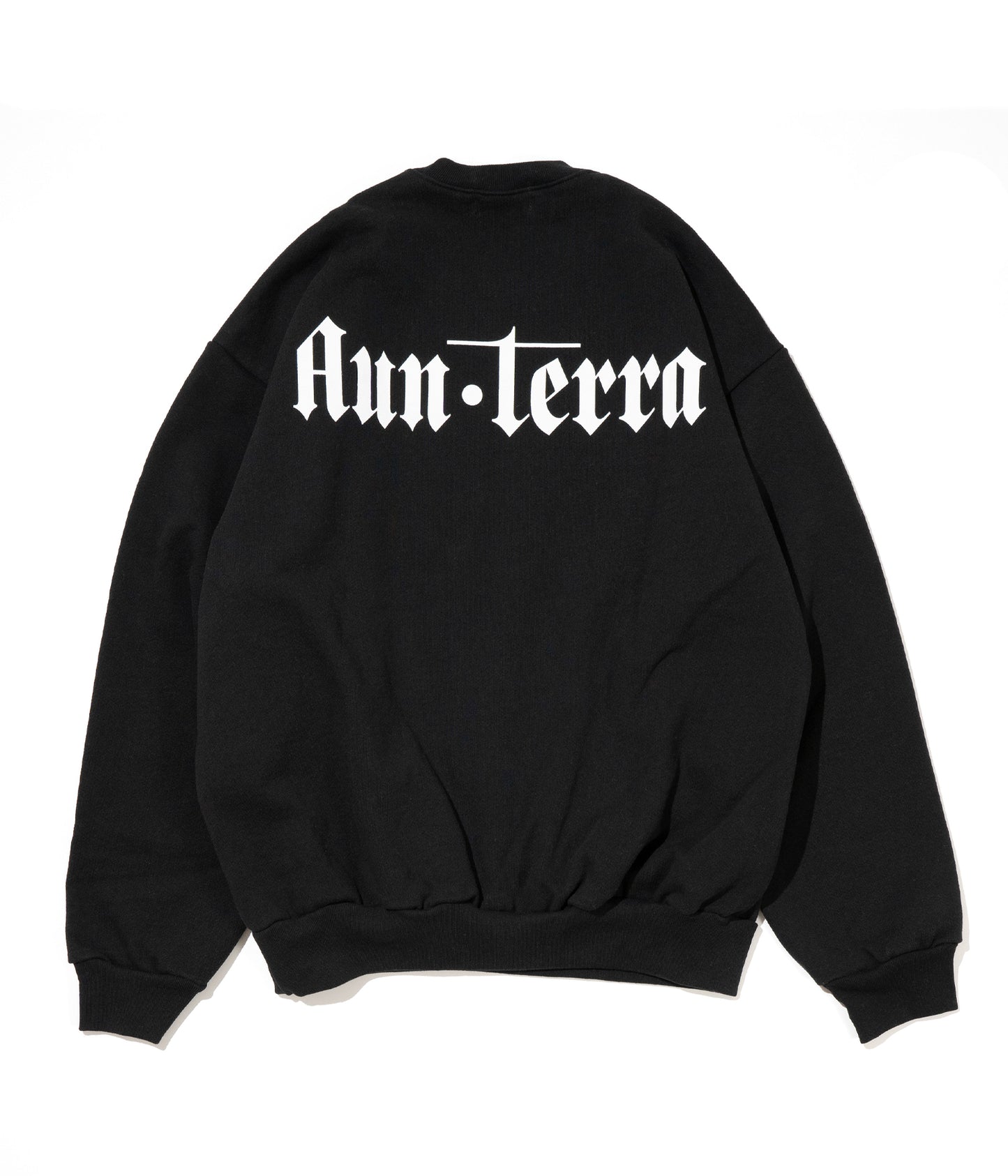 AUN・TERRA. IN LINE CIRCLE CREWNECK SWEAT BLACK