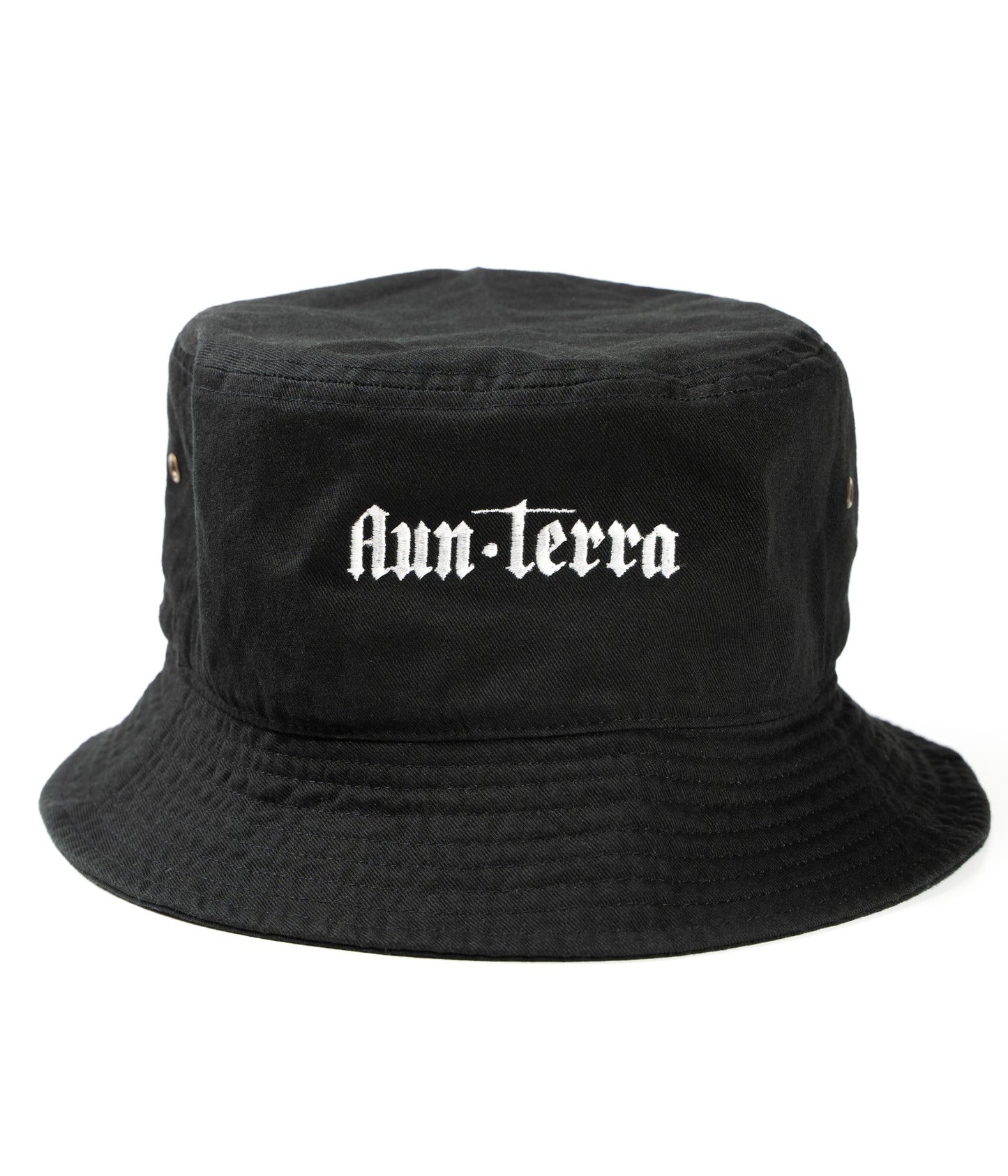 AUN・TERRA. IN LINE SANSKRIT BUCKET HAT BLACK