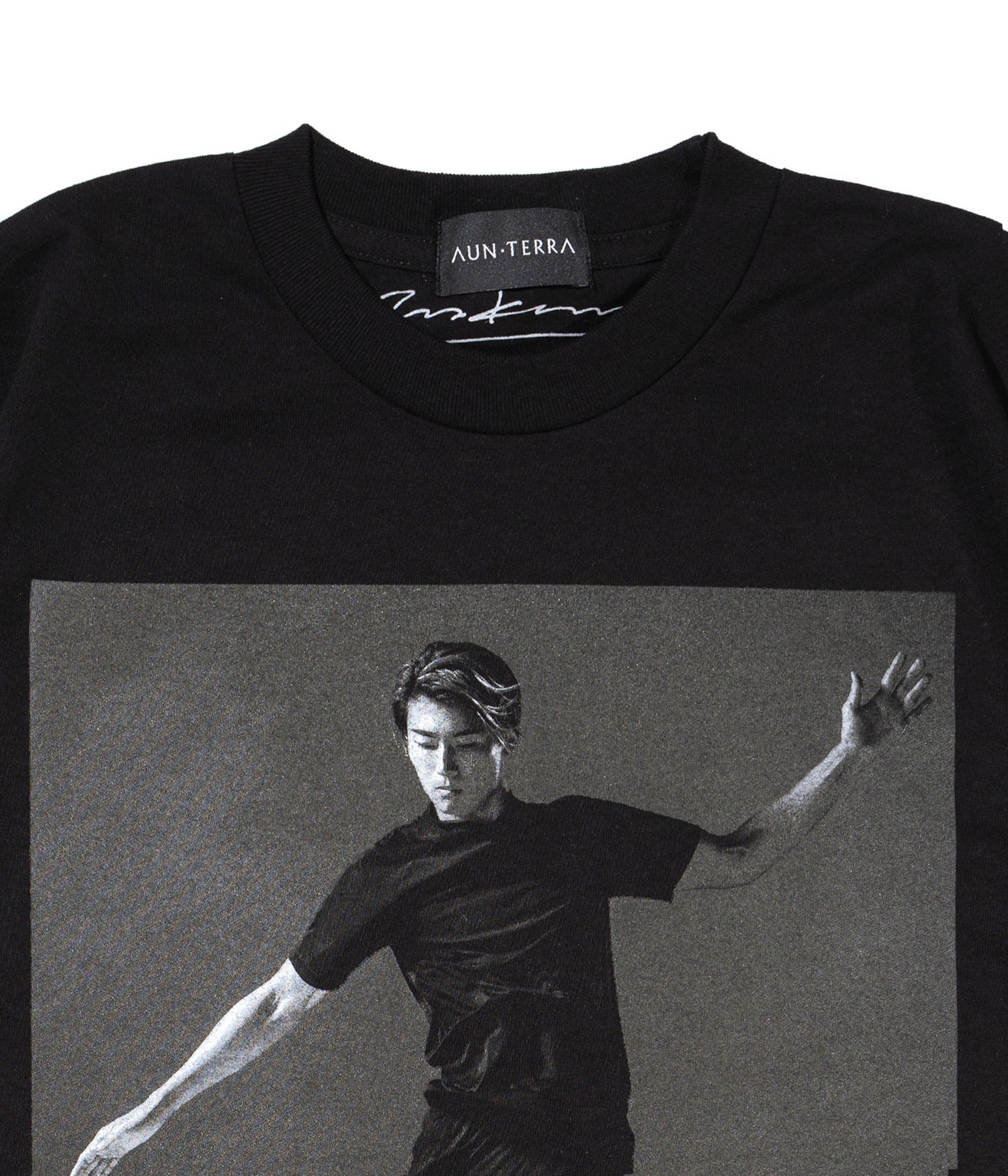 AUN•TERRA Ｘ HIRO KIMURA Ｘ KEITO NAKAMURA T-shirt.BLACK