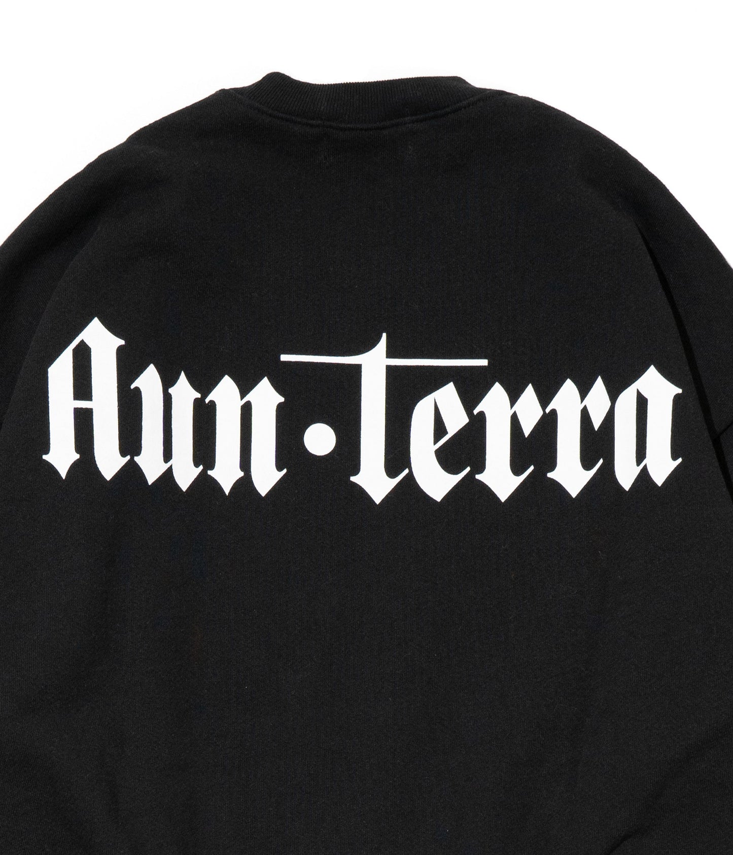 AUN・TERRA. IN LINE  CIRCLE CREWNECK SWEAT BLACK