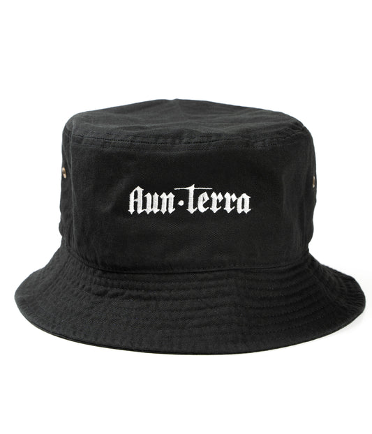 AUN・TERRA. IN LINE  SANSKRIT BUCKET HAT BLACK